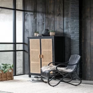 lounge-chair-como-plus-cupboard-provence-sfeer1